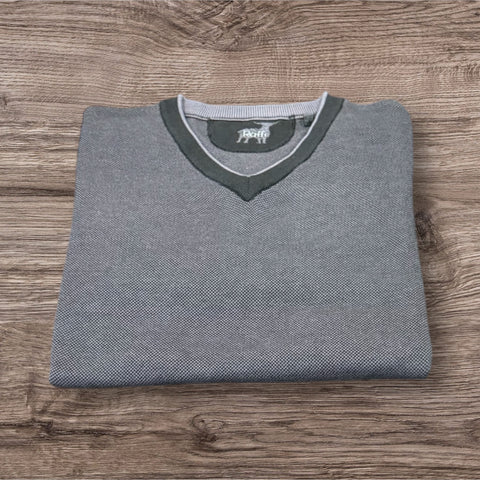 STITCH V-NECK SWEATER - BLACK