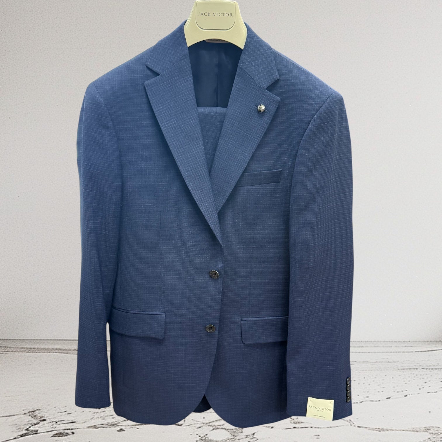 A BEAUTIFUL WOOL SUIT - BLUE