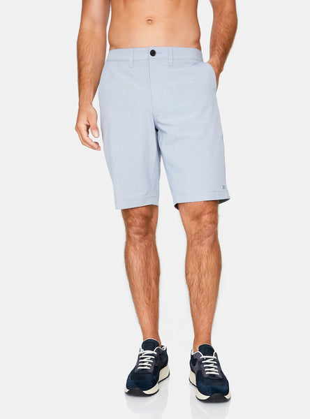 MOMENTUM HYBRID SHORT - LT BLUE